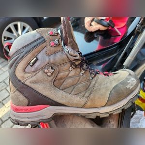 North face hiking boots